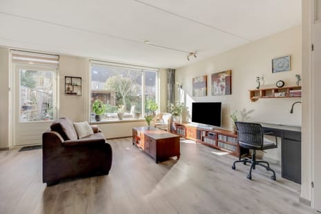 Jupiter 27 secondary image