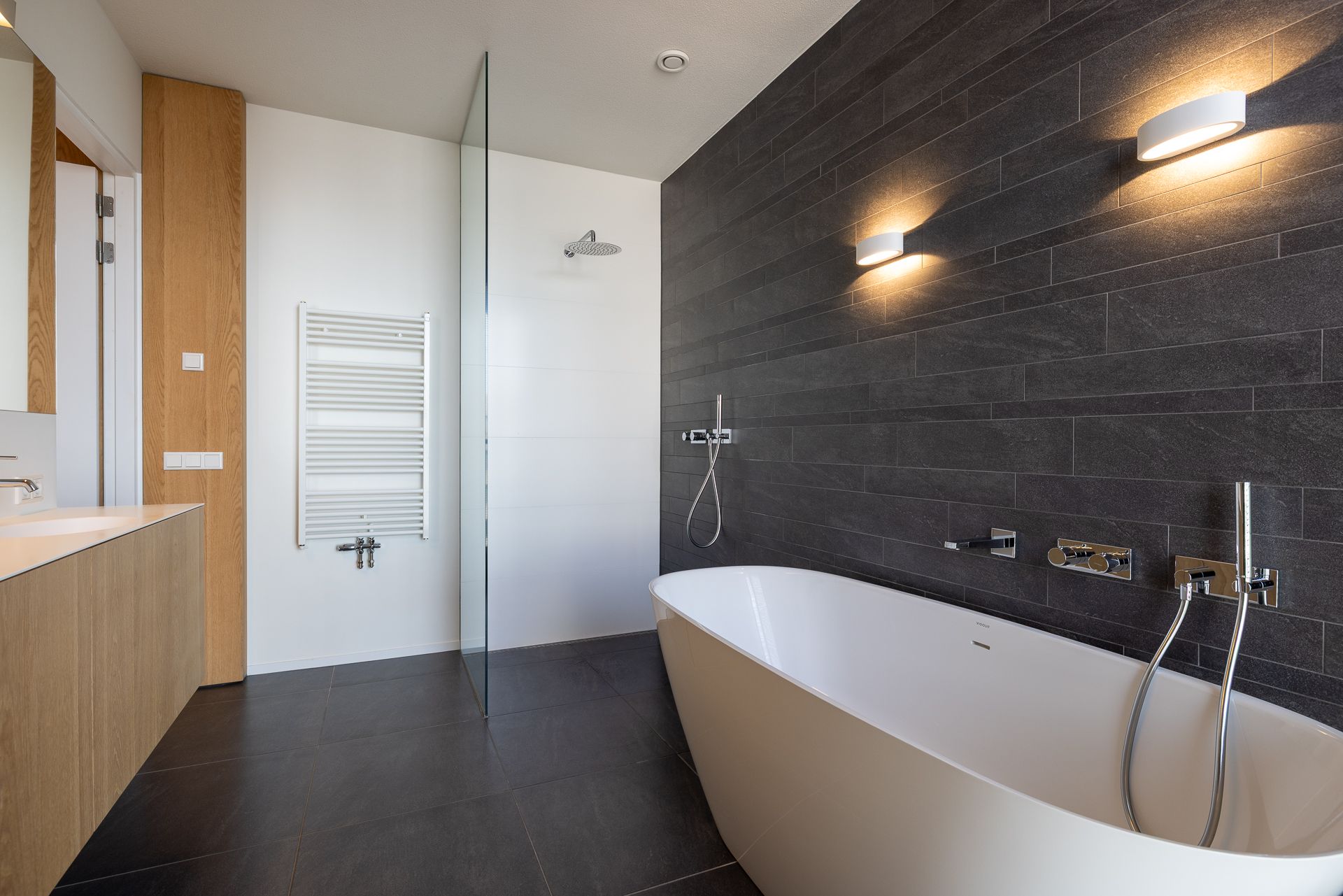 Foto 24 van Kruiskade 2-M