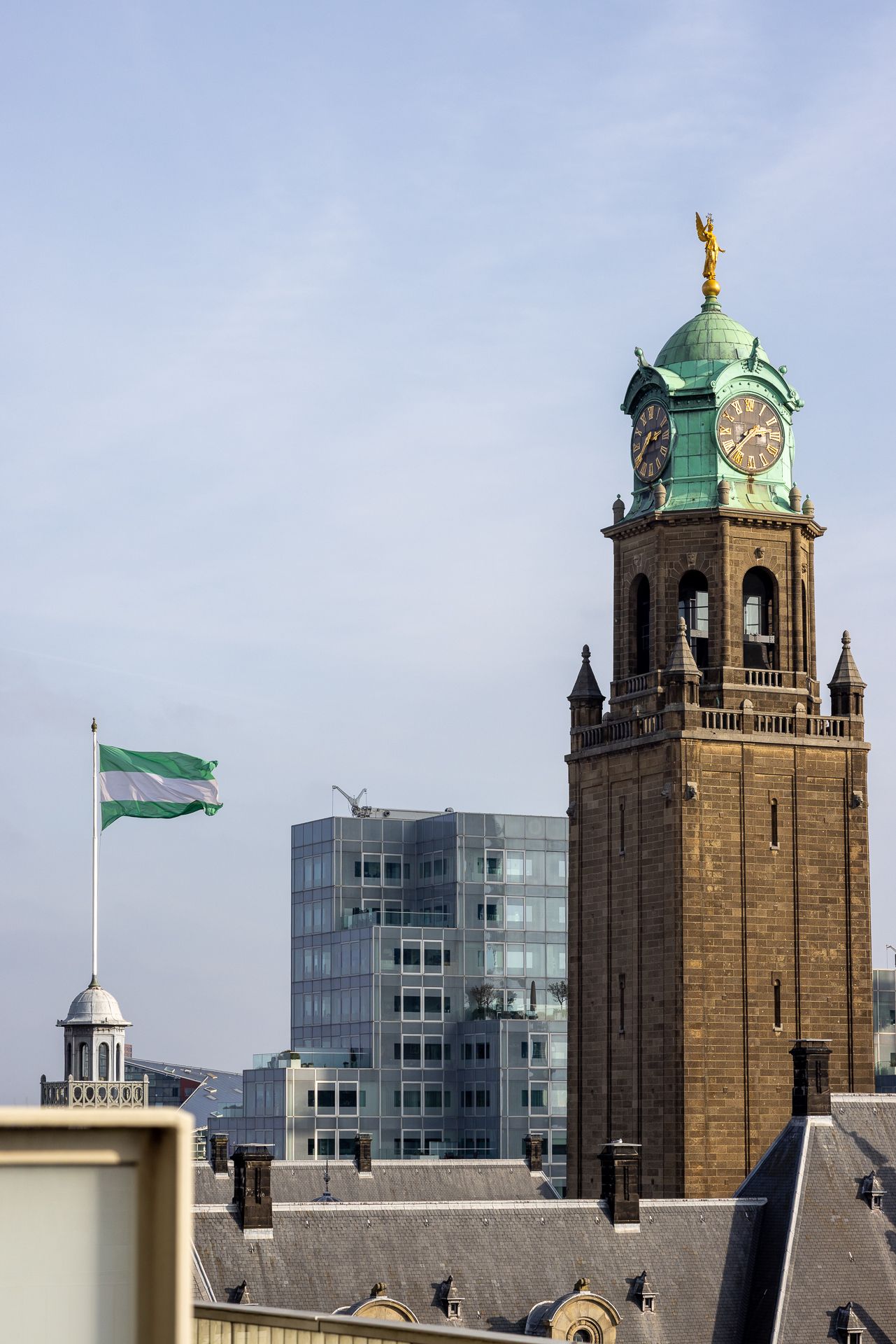 Foto 30 van Kruiskade 2-M