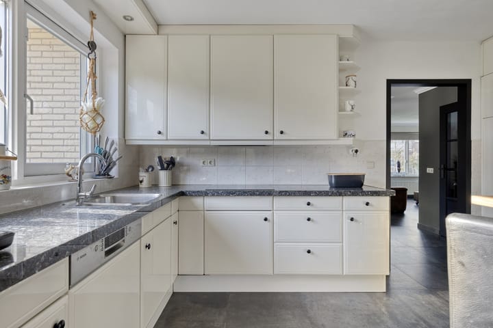 Foto 3 van Alexander Verhuellstraat 2