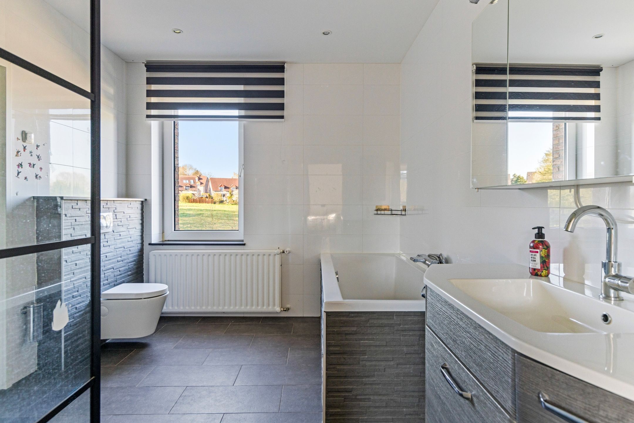 Photo 21 of Slakstraat 38