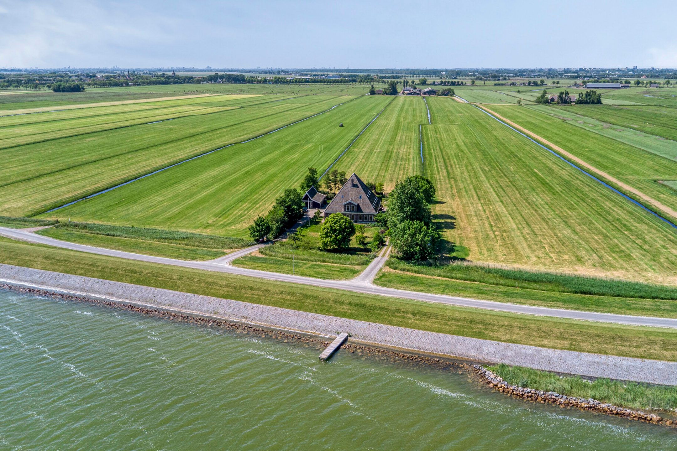 Foto 42 van IJsselmeerdijk 31