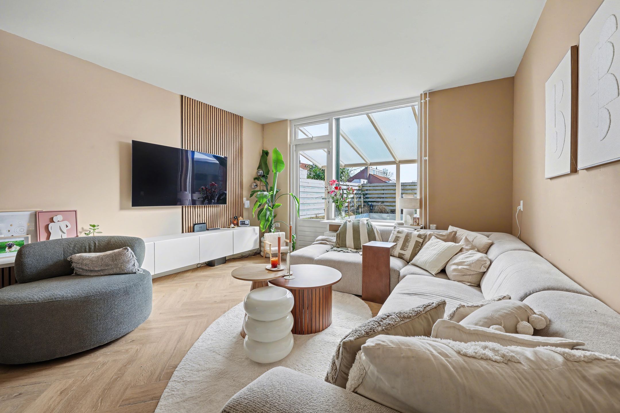 Photo 12 of Schaepmanstraat 52