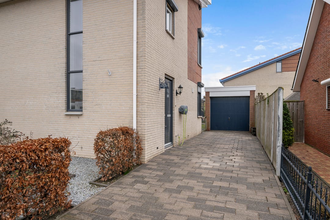 Photo 8 of Plataanstraat 1-A