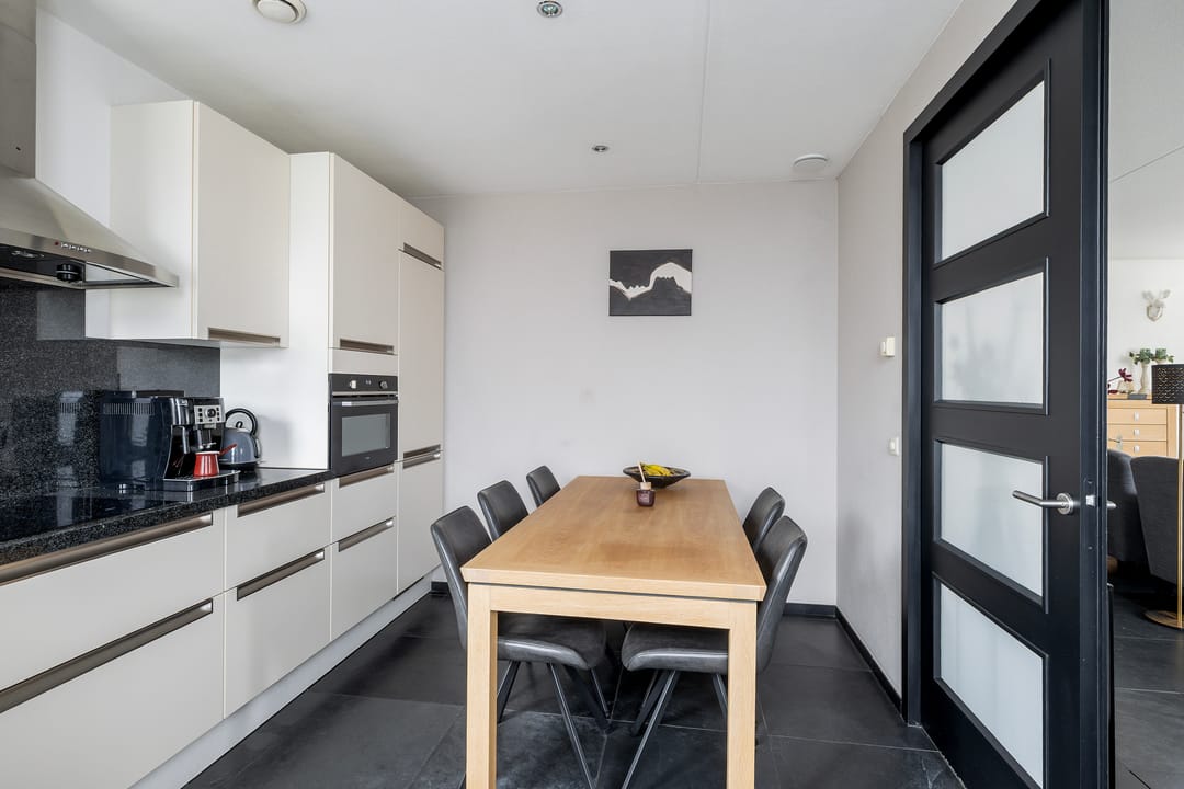 Photo 17 of Plataanstraat 1-A