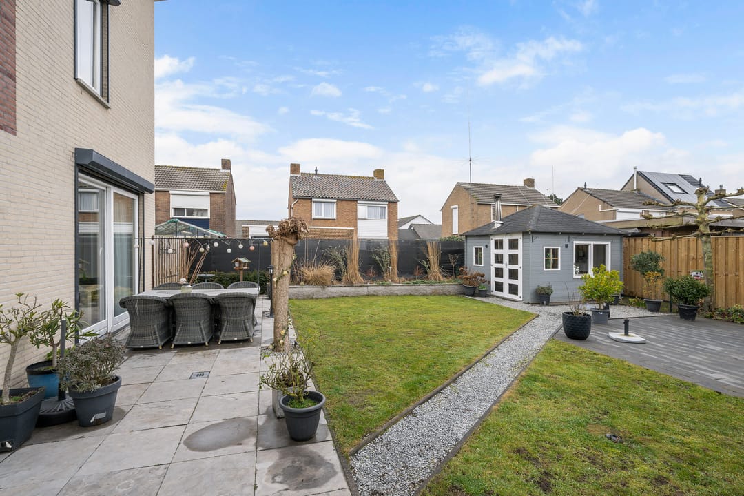 Photo 32 of Plataanstraat 1-A