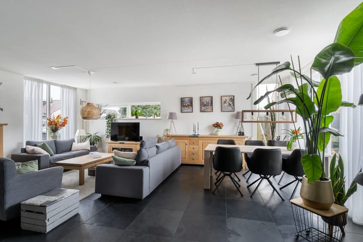 Photo 2 of Plataanstraat 1-A