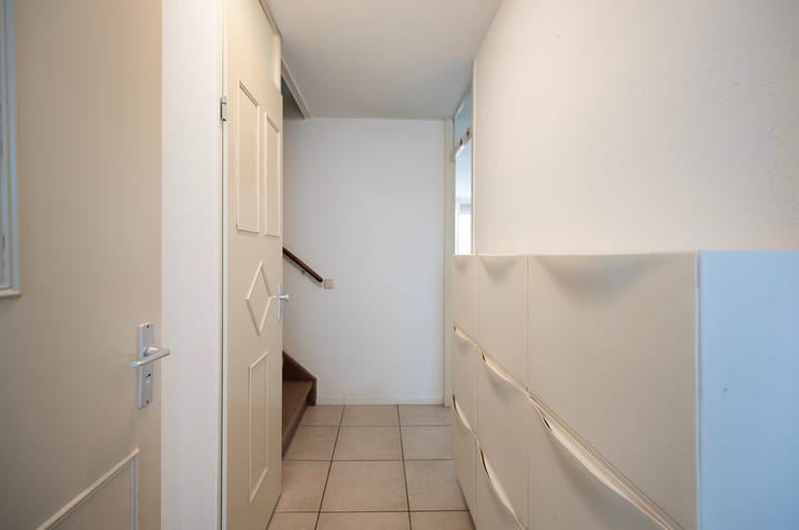 Photo 3 of Clare Lennartstraat 86