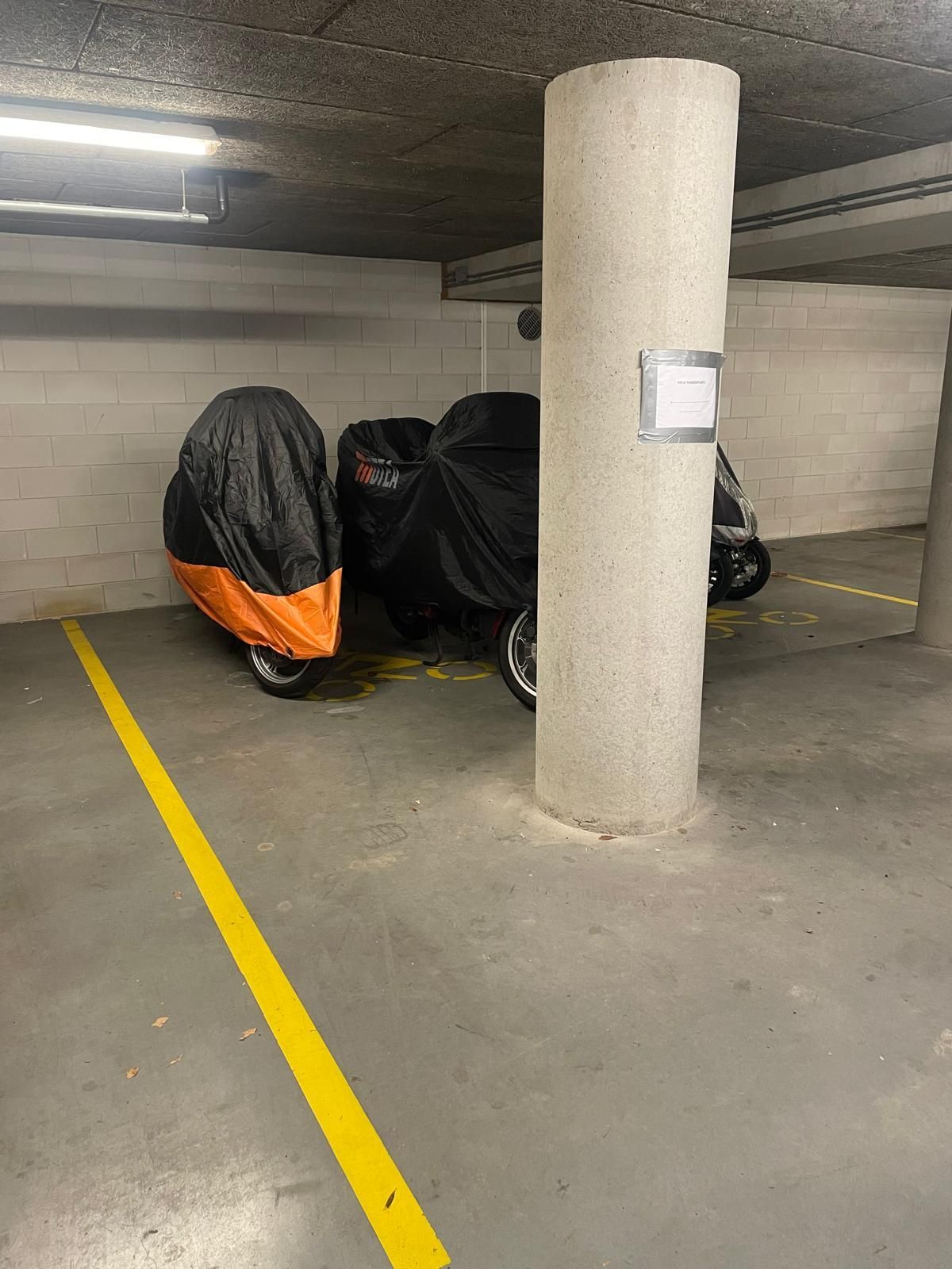 Molenpolder Motoropstelplaats  false