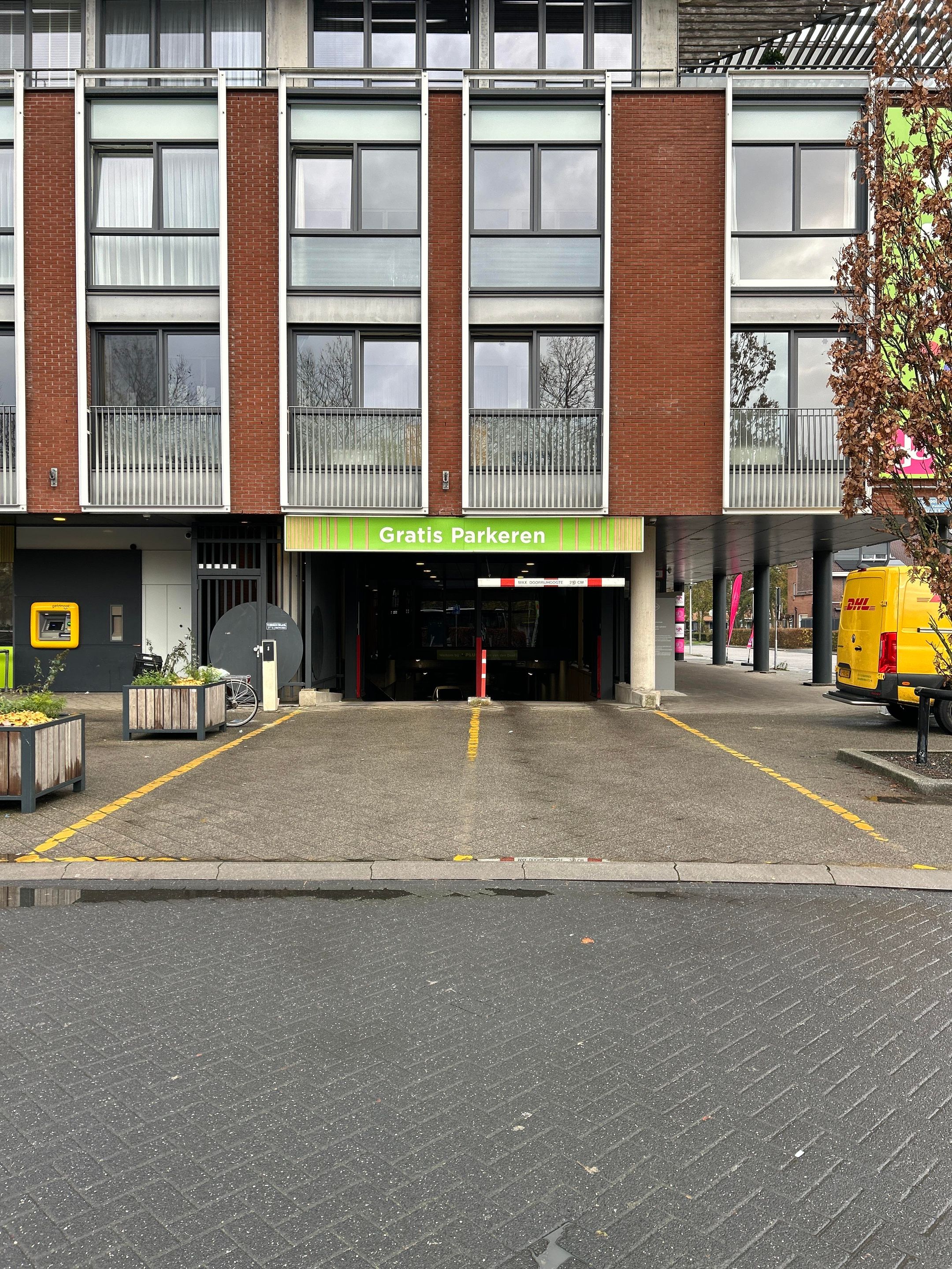 Foto 3 van Molenpolder Motoropstelplaats