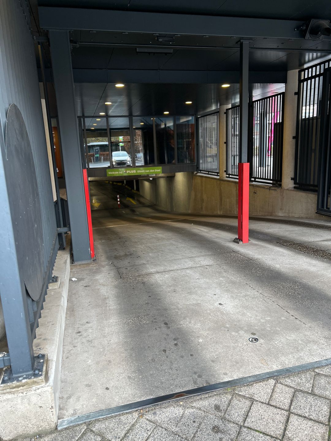 Foto 7 van Molenpolder Motoropstelplaats