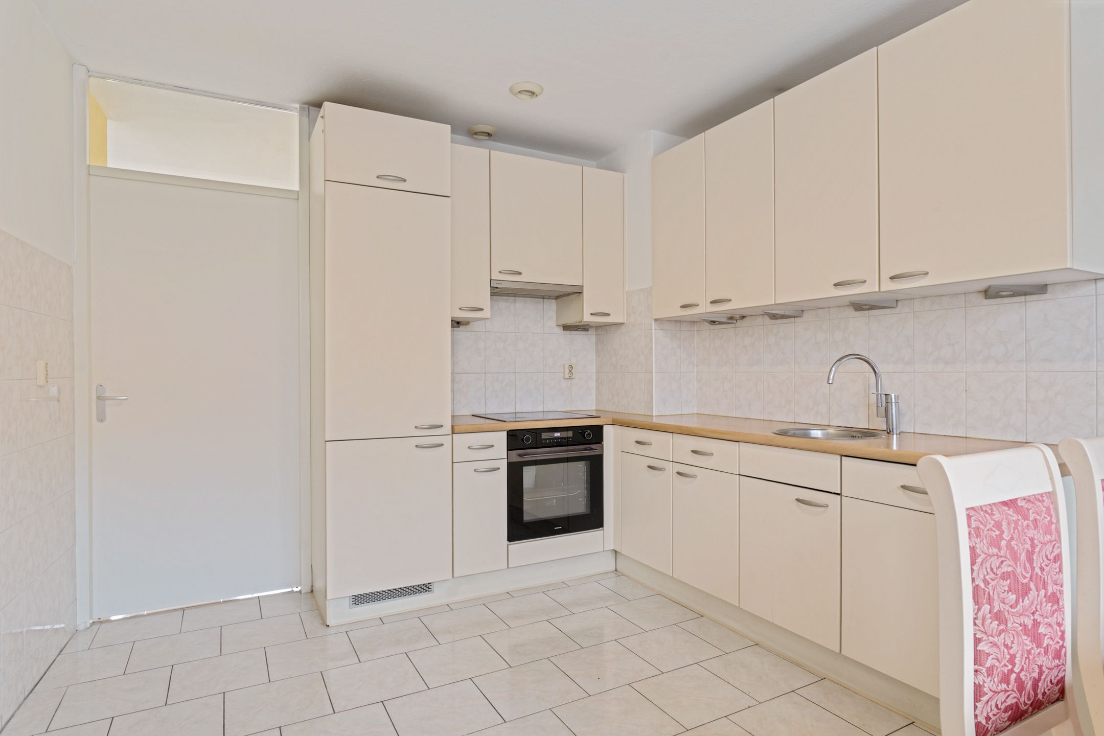 Photo 12 of Alberdingk Thijmstraat 17