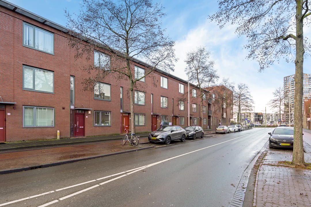 Photo 32 of Alberdingk Thijmstraat 17