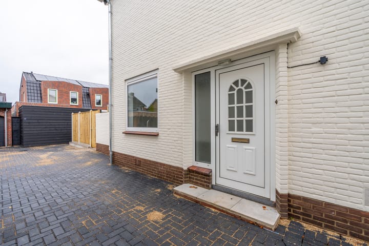 Twee-onder-één-kap te koop: Voorstraat 34A, Woudenberg