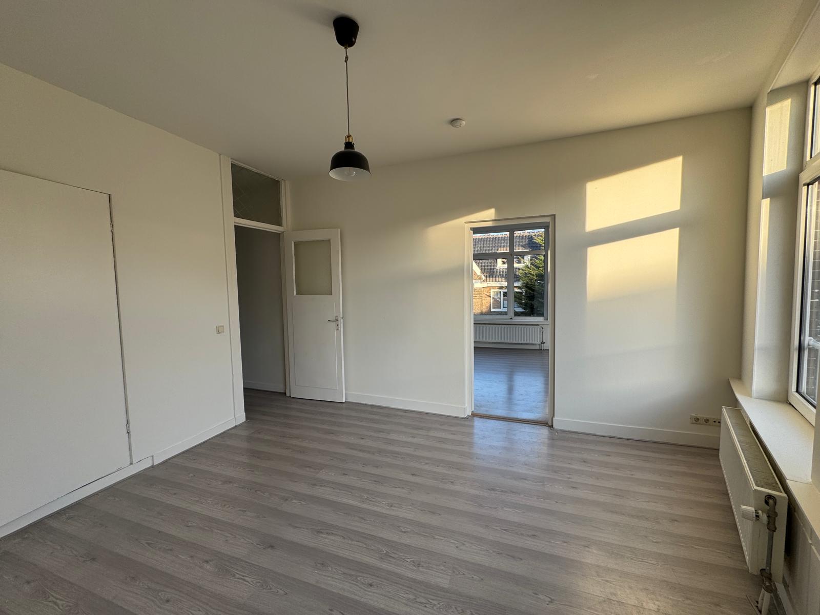 Foto 9 van Maarten Harpertszoon Trompstraat 12-3