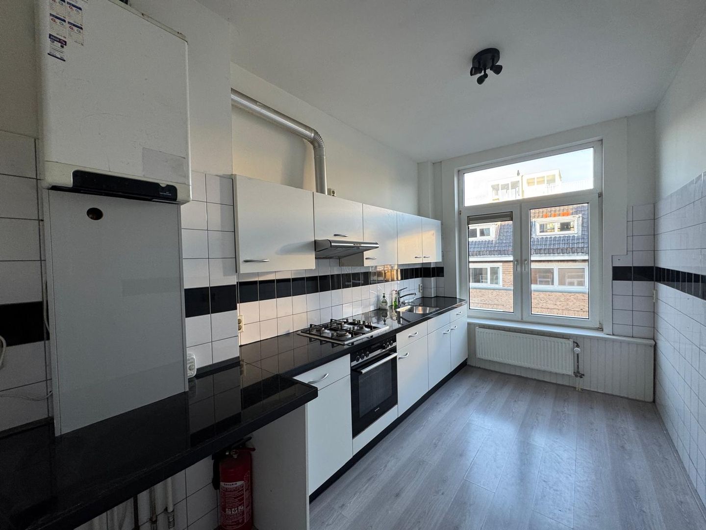 Foto 20 van Maarten Harpertszoon Trompstraat 12-3