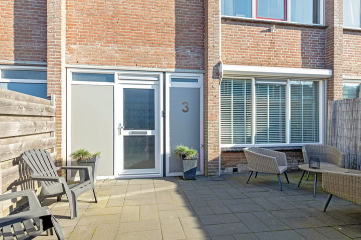 Photo 3 of Bakboord 3