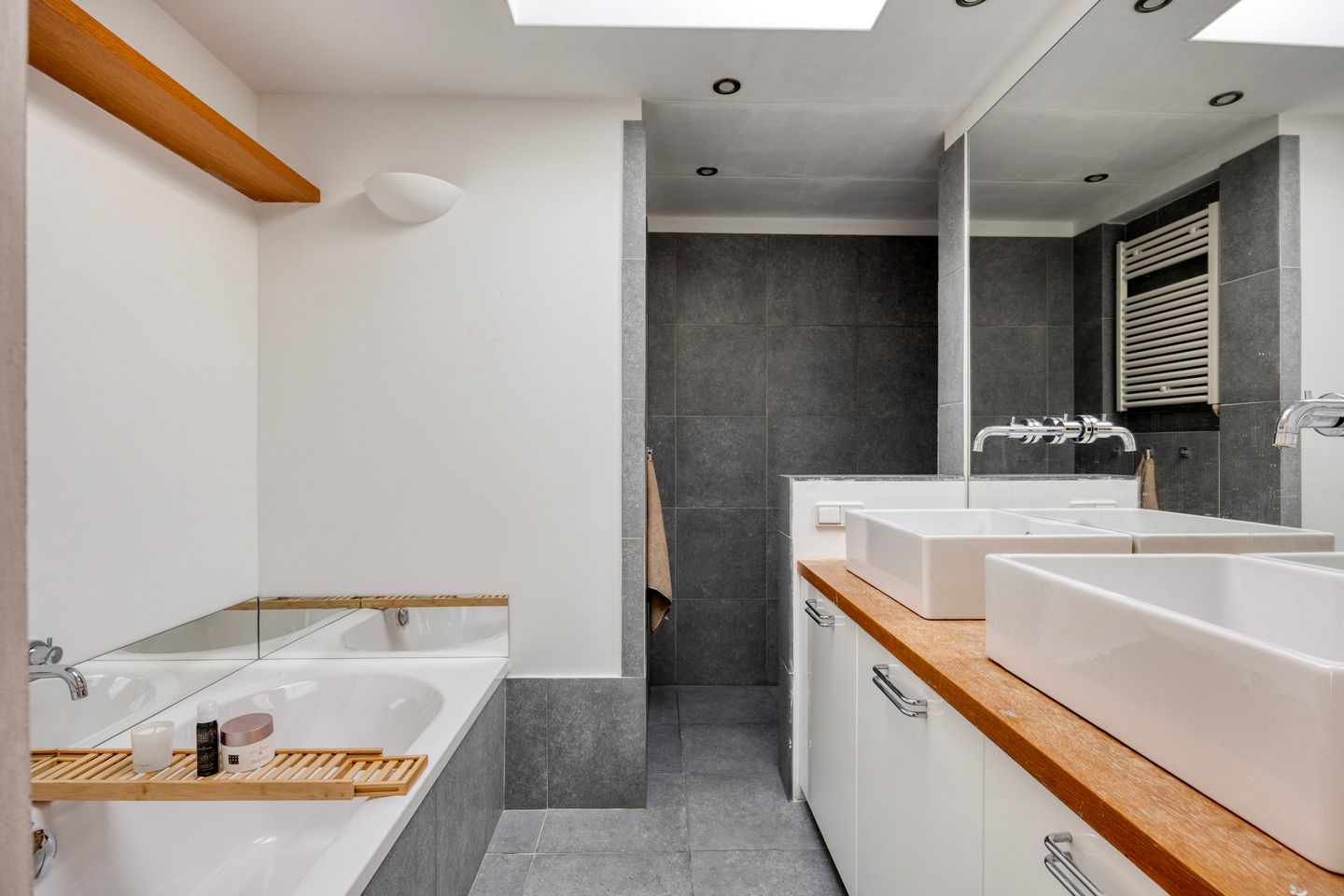 Foto 34 van Varenstraat 53