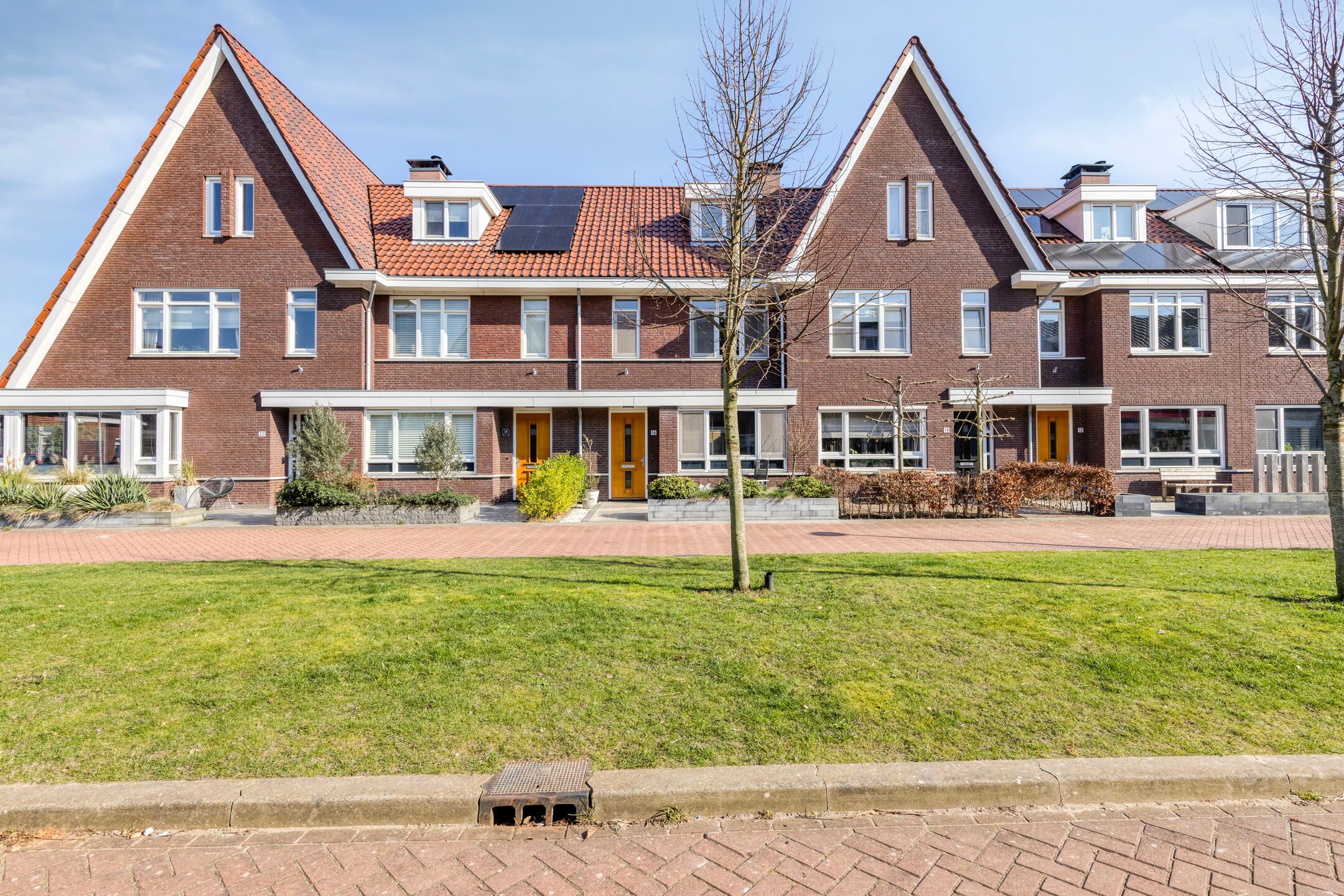 Foto 6 van Achterzoom 16