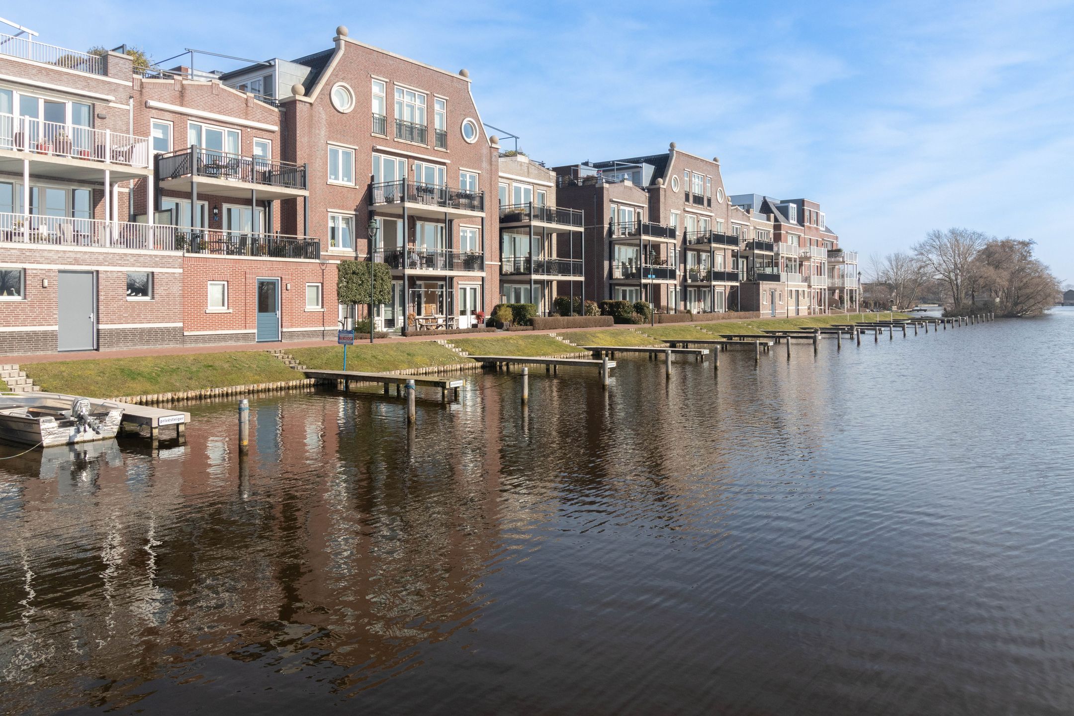 Foto 9 van Zuidoeverpad ligplaats 6