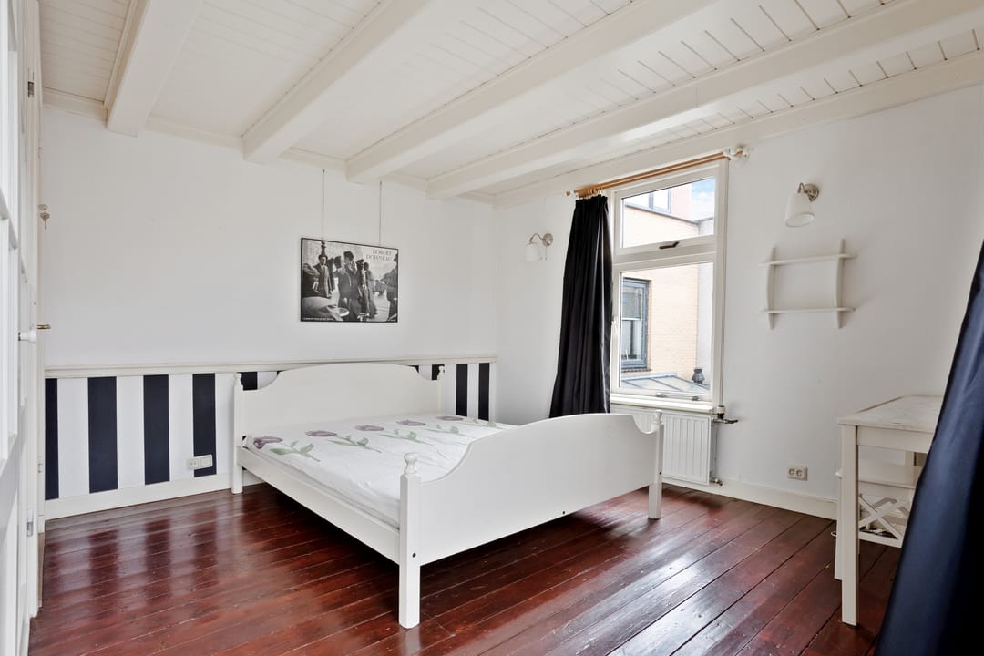 Photo 37 of Herenstraat 120