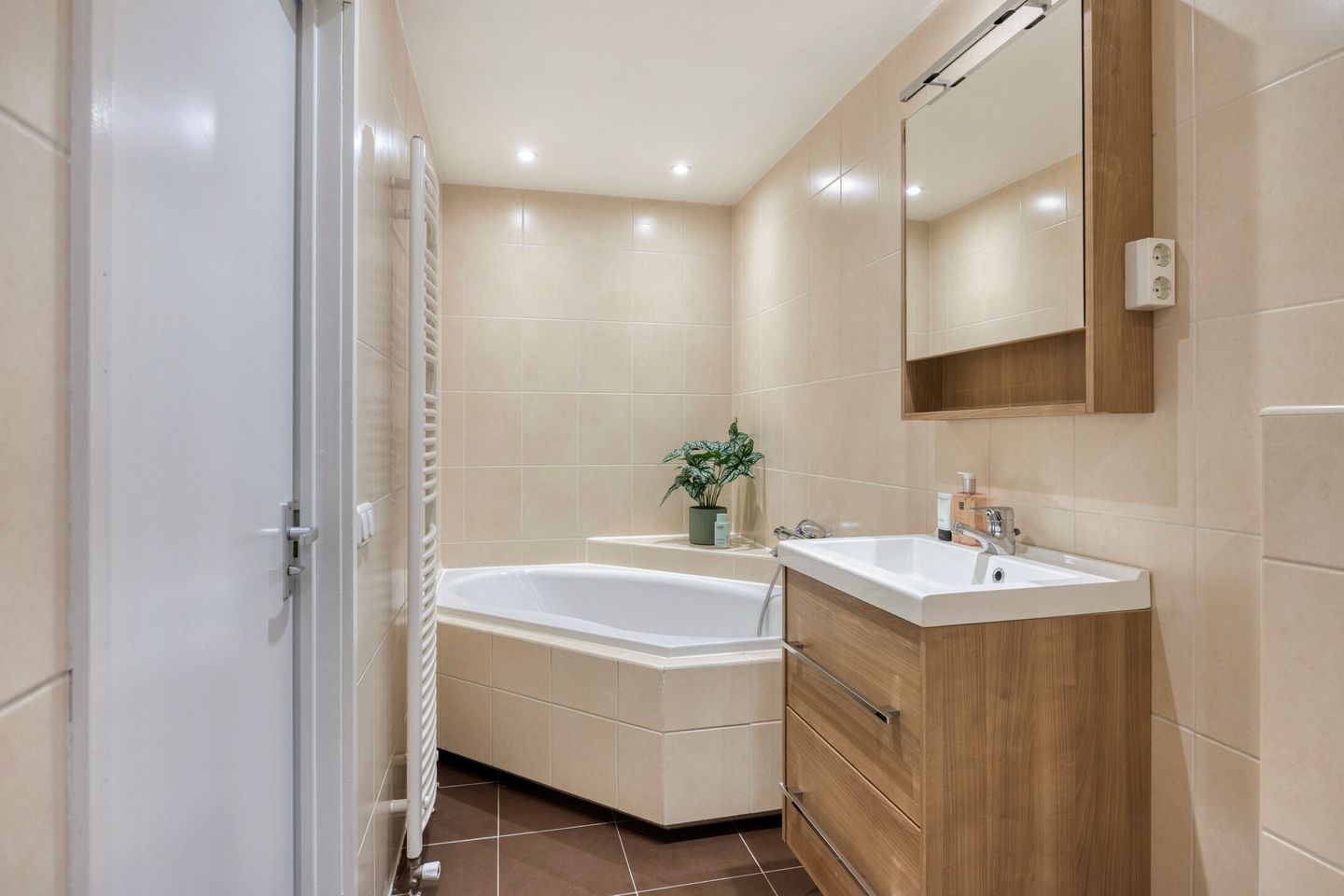 Foto 20 van Vermeerplantsoen 158