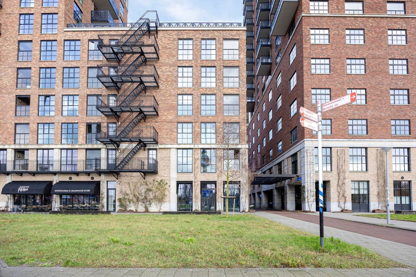 View photo 3 of Samuel Soesmanstraat 4