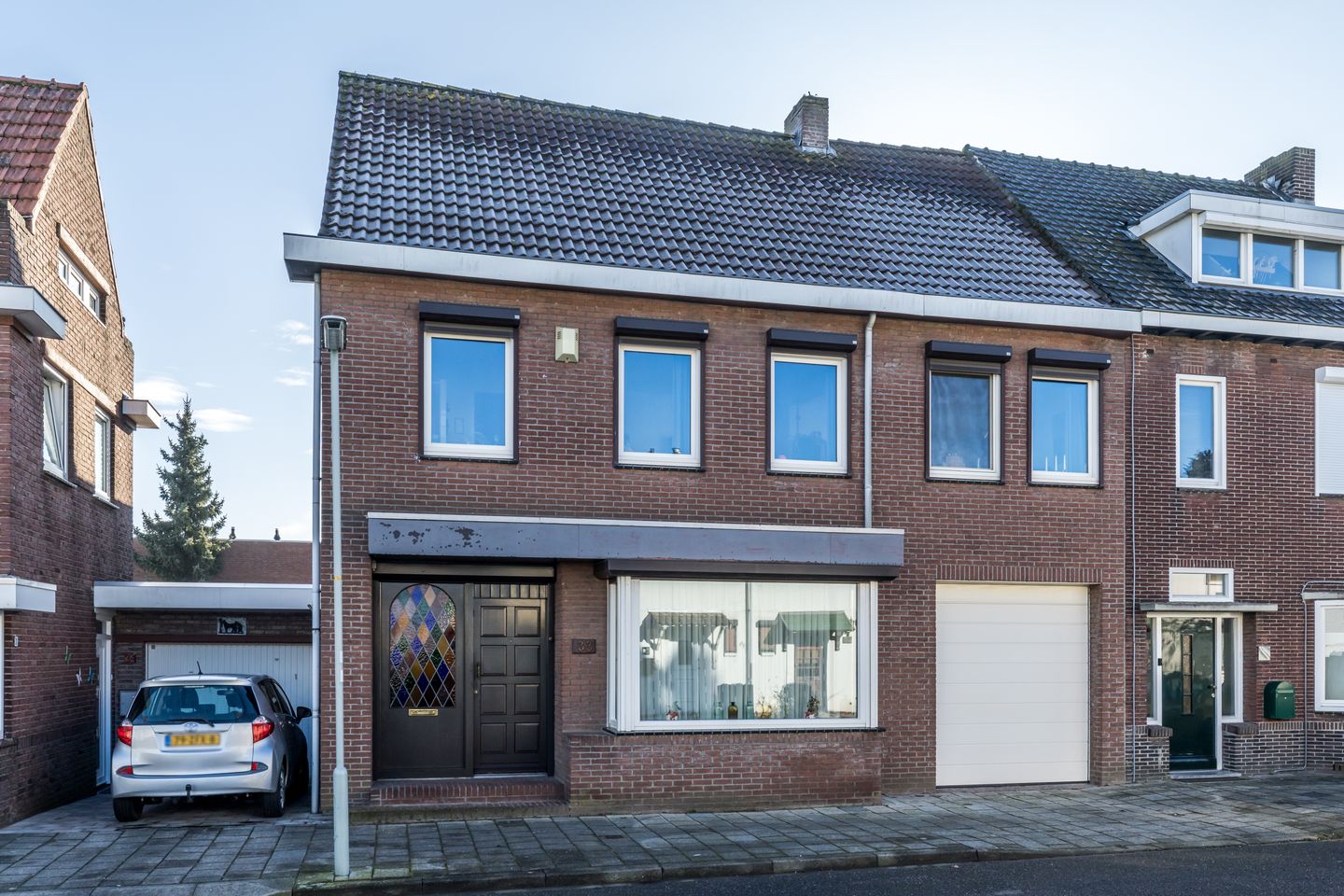 Photo 1 of Montfortstraat 33