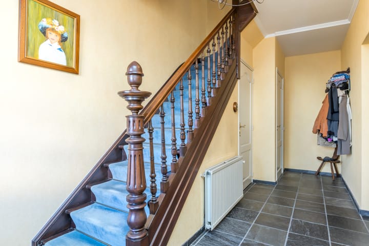 Photo 3 of Montfortstraat 33