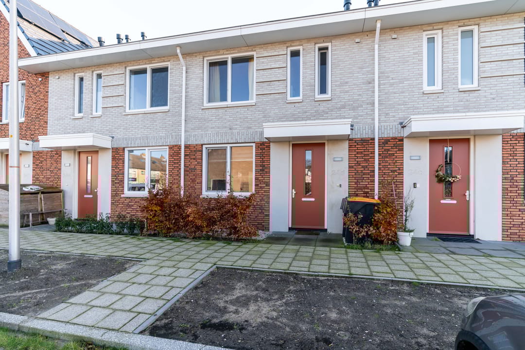 Photo 1 of Ambachtsherenweg 24-D