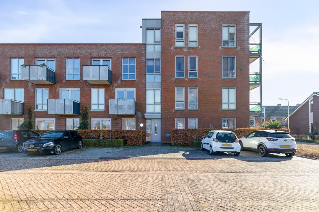 Photo 7 of Waakvlamstraat 28