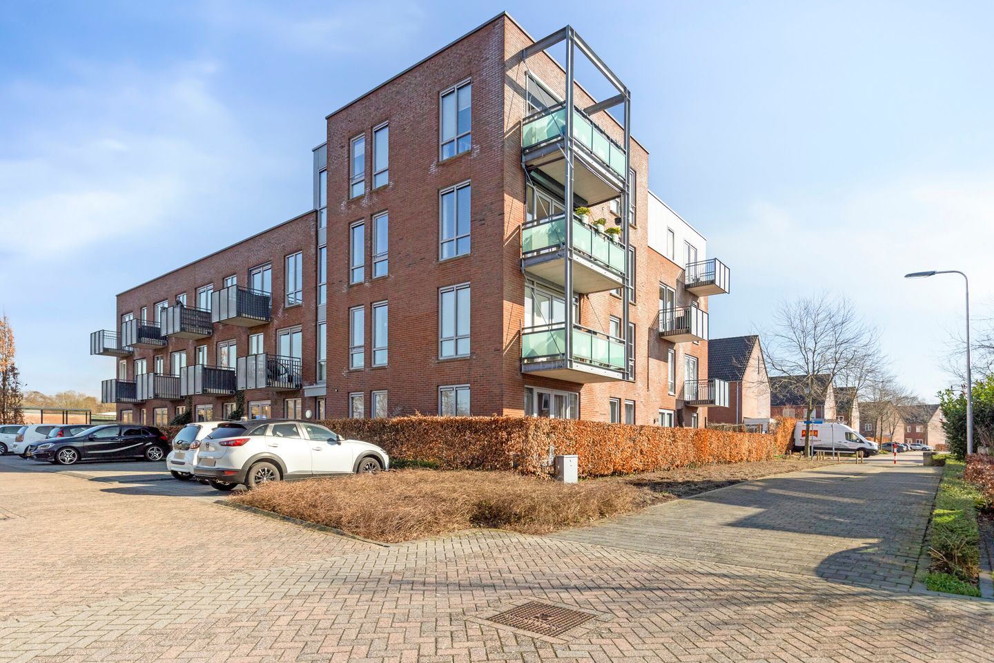 Photo 1 of Waakvlamstraat 28