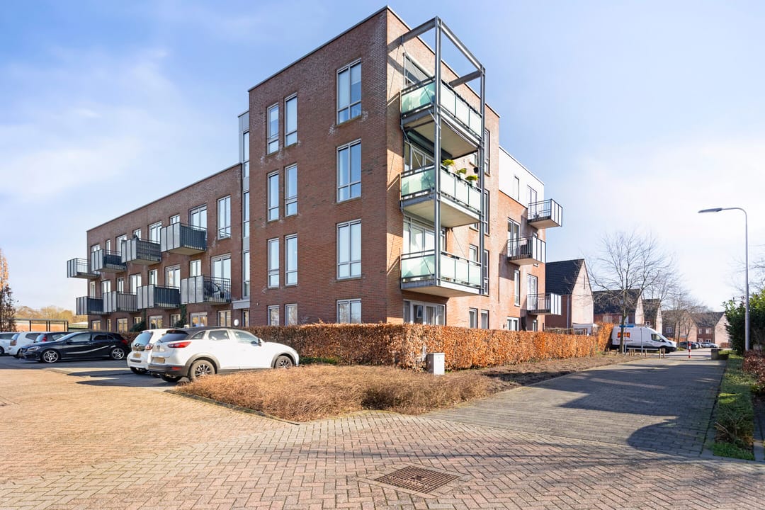 Photo 37 of Waakvlamstraat 28