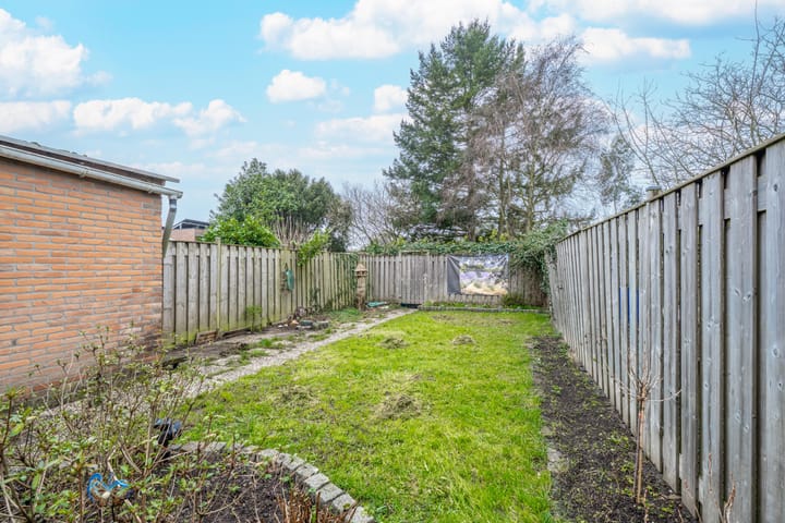 Photo 3 of Leeuweriklaan 30