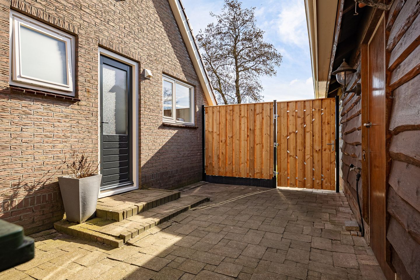 Photo 34 of Gedempte Achterdiep 28