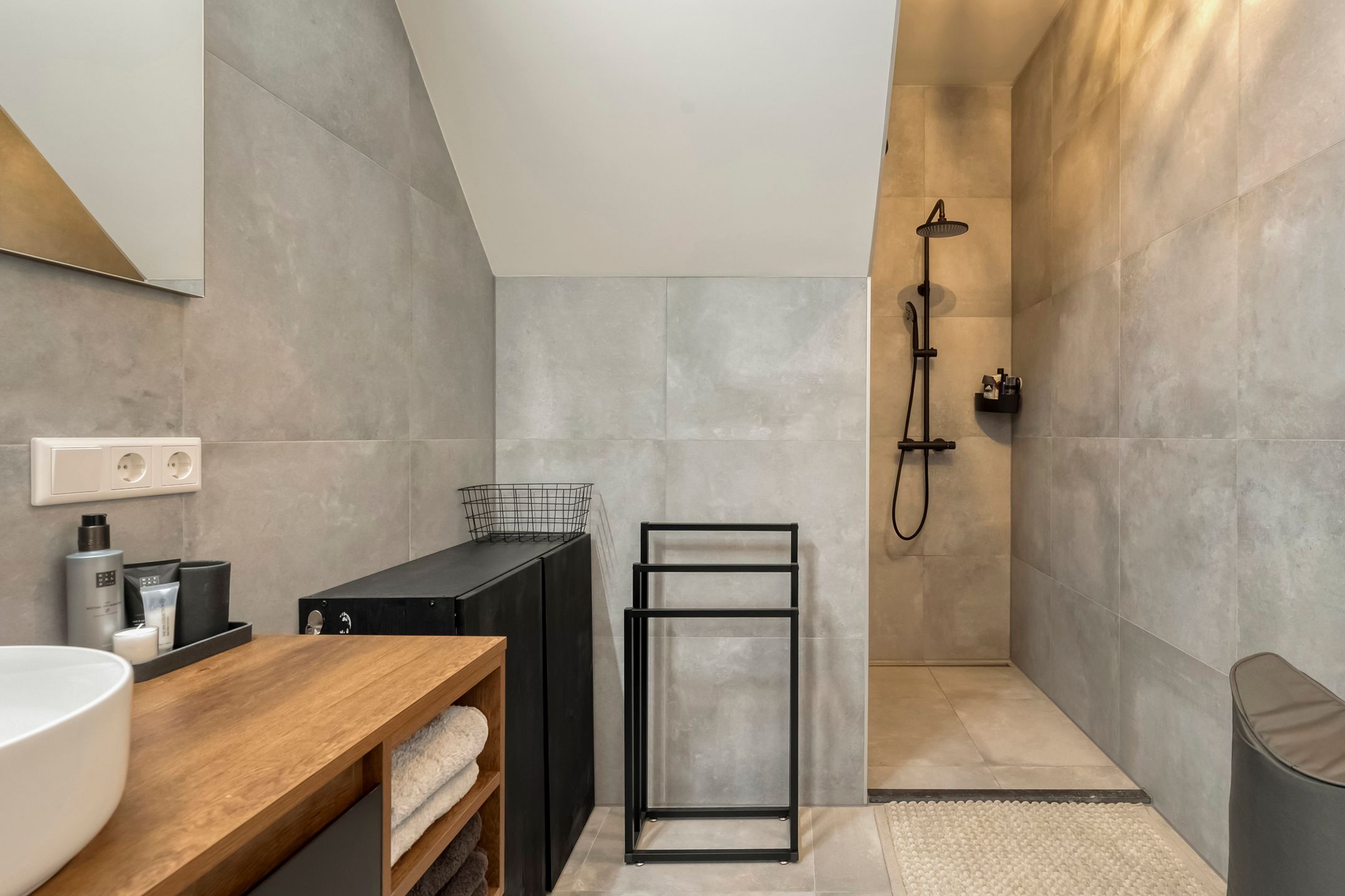 Photo 15 of Hoofdstraat 57-A