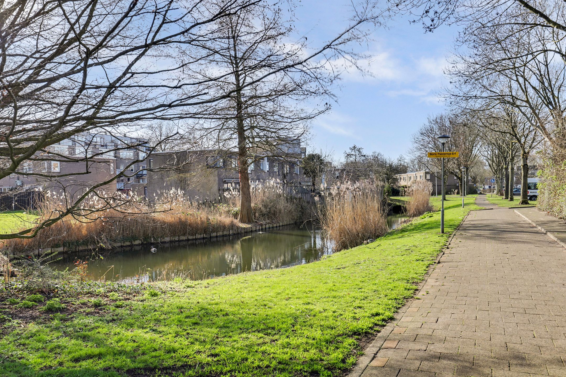 Foto 39 van Jean-Paul Sartre-erf 86