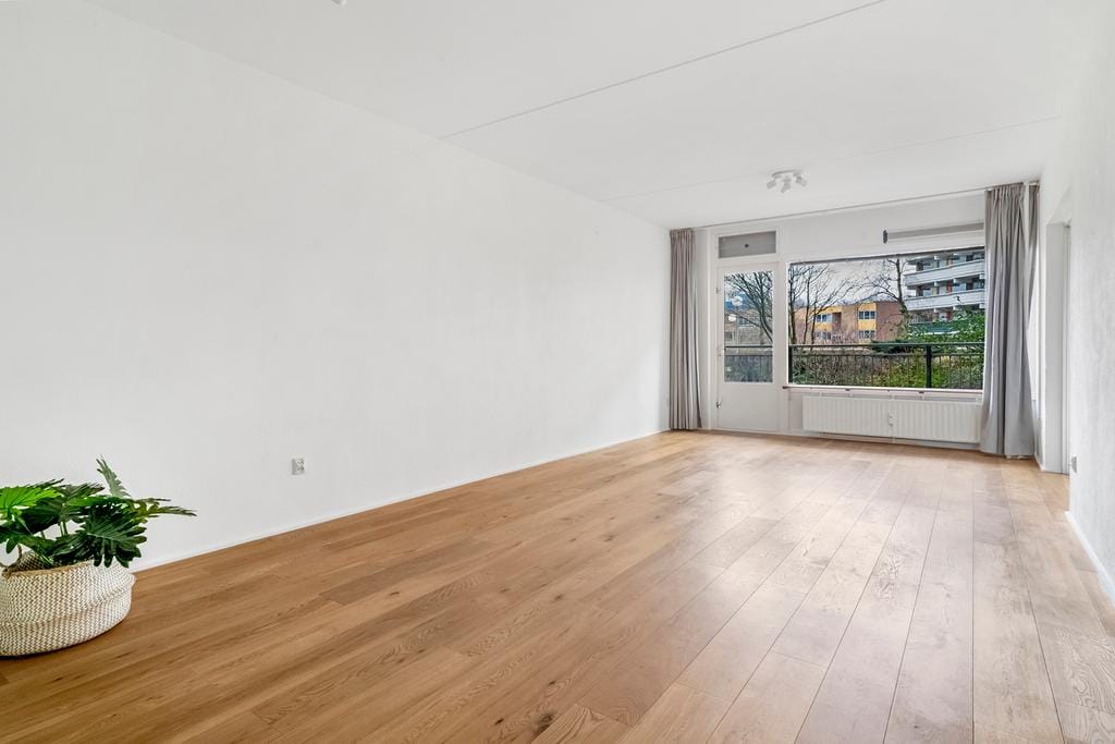 Photo 2 of Loenermark 563