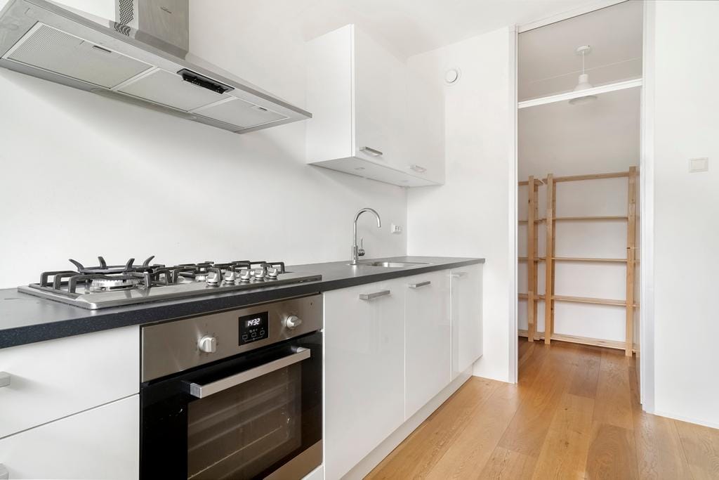 Photo 12 of Loenermark 563