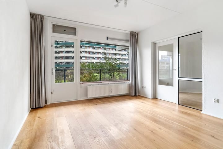 Photo 4 of Loenermark 563