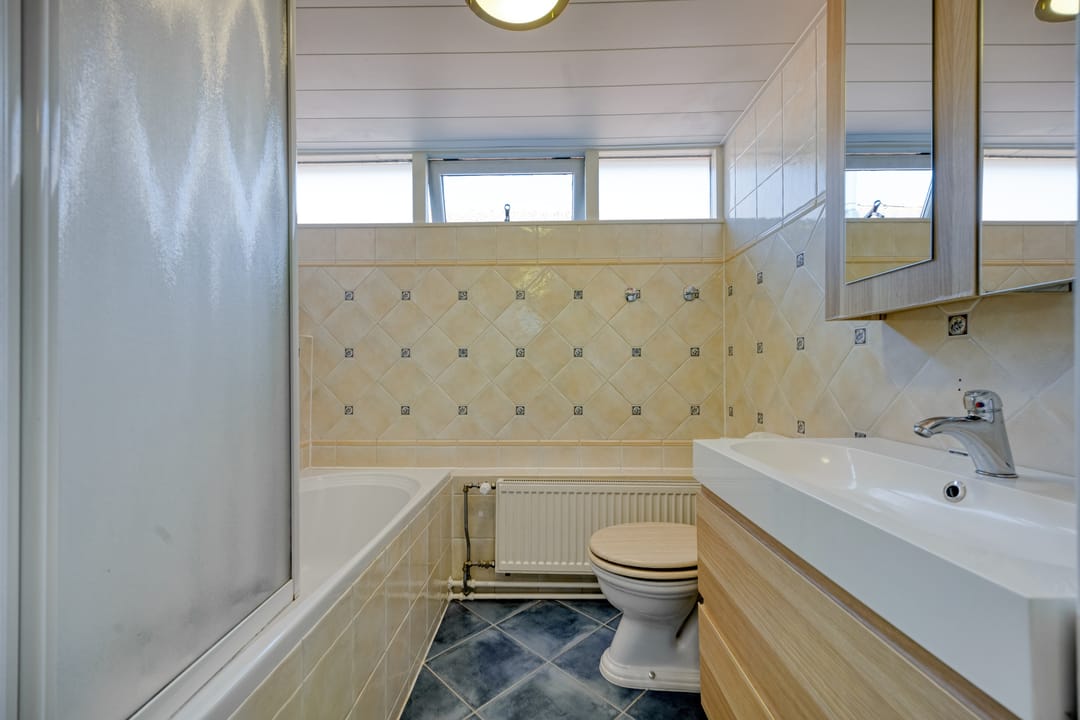 Foto 32 van Emmastraat 15