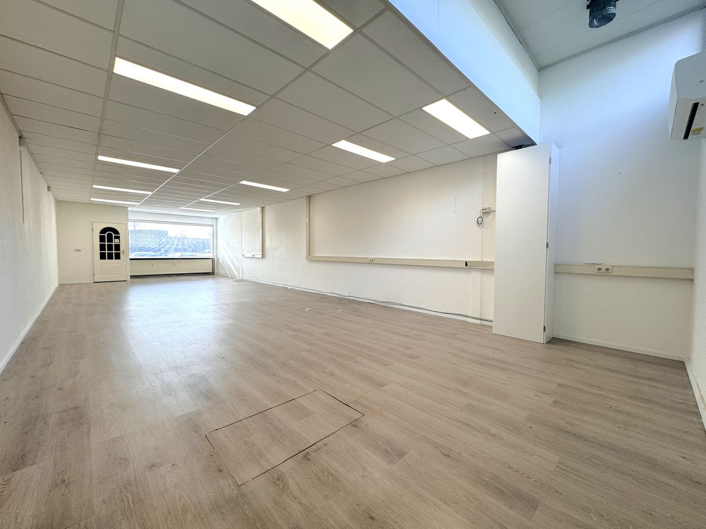 Bekijk foto 2 van Markerkant 12 1-04