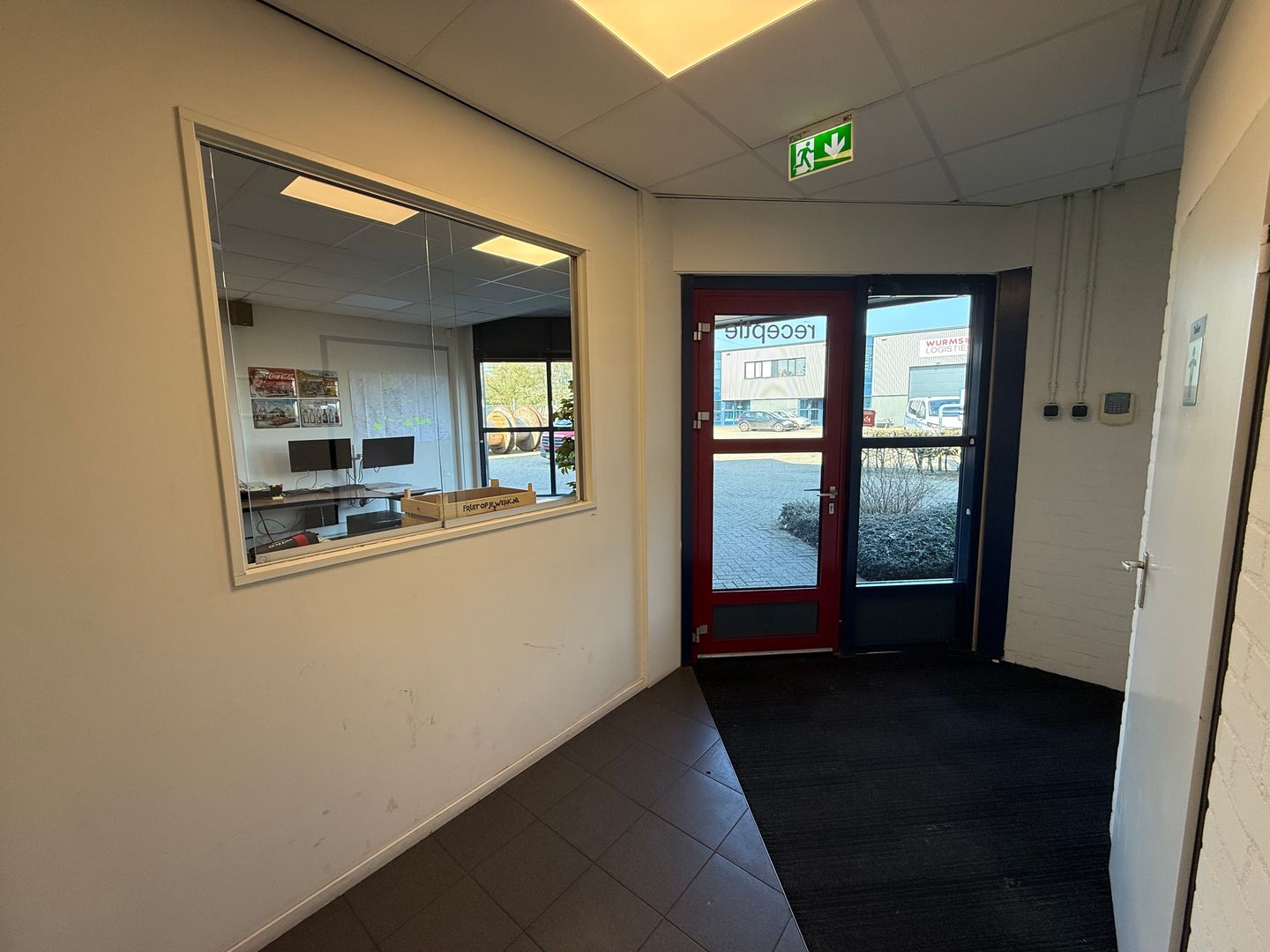 View photo 5 of Max Planckstraat 8 & 8A