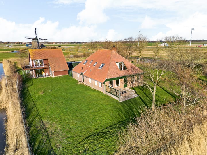 Photo 2 of Molenweg 4