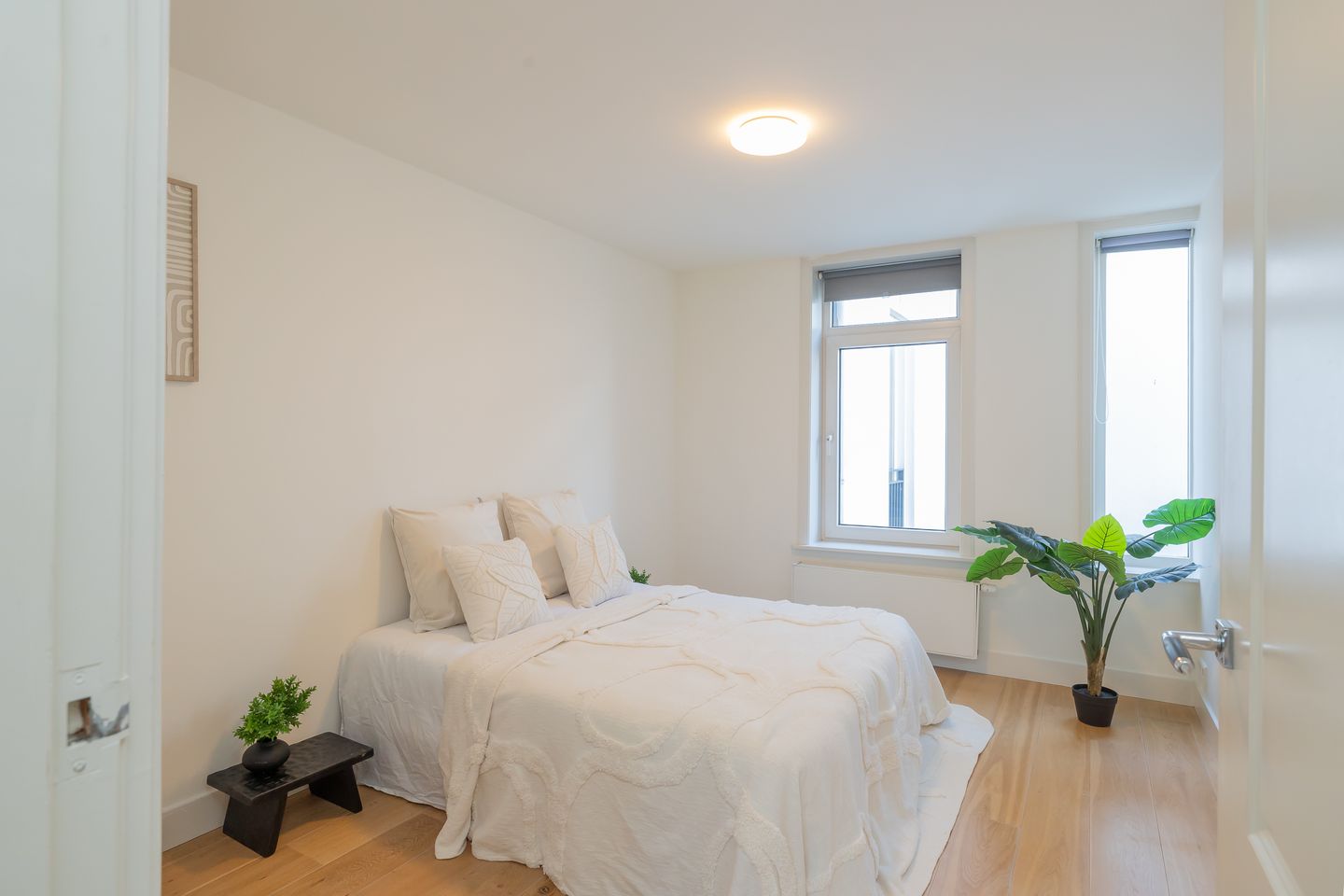 Photo 4 of Spaarndammerstraat 55-3