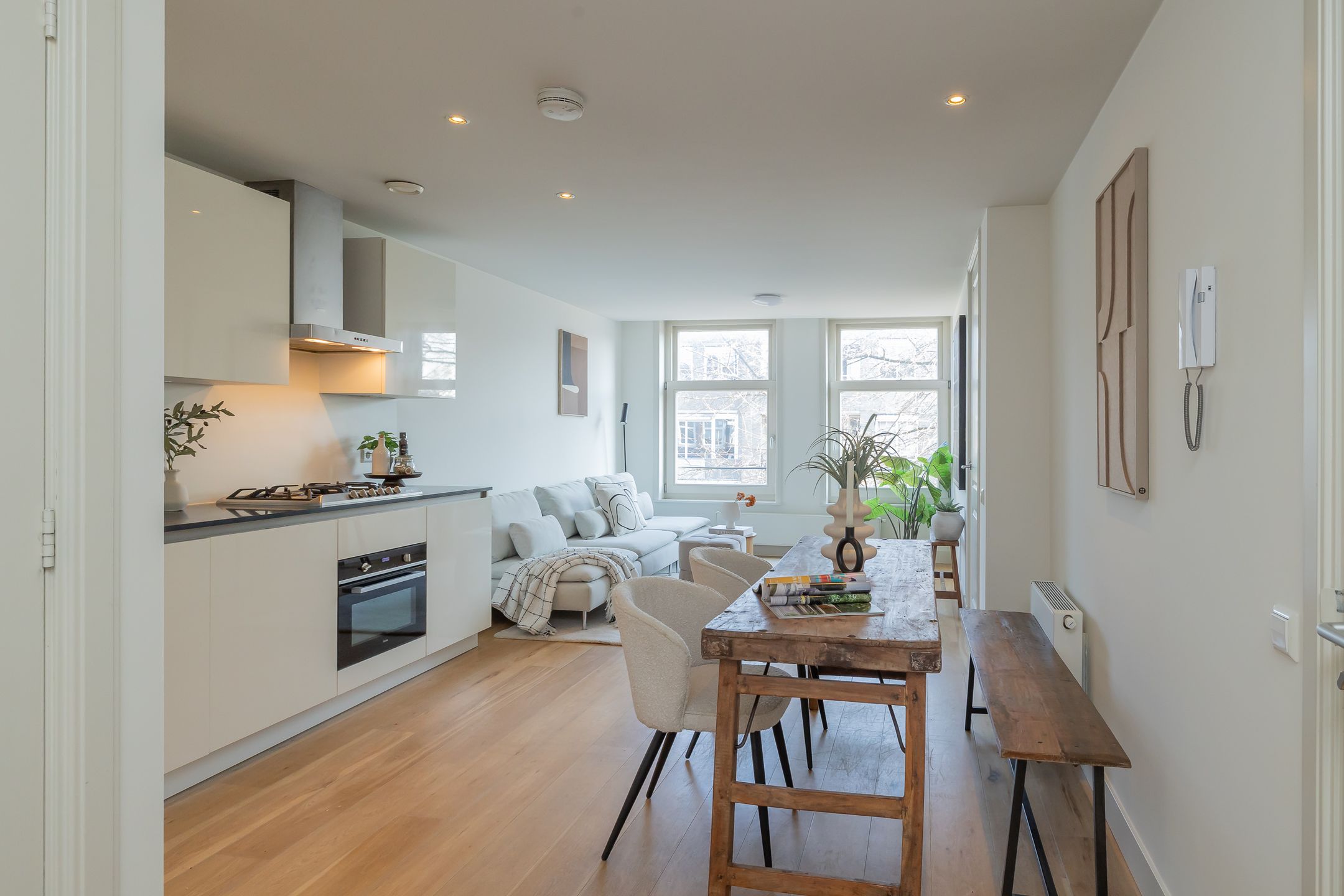 Photo 6 of Spaarndammerstraat 55-3