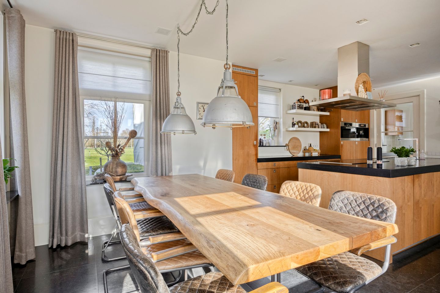 Photo 19 of Laakweg 94