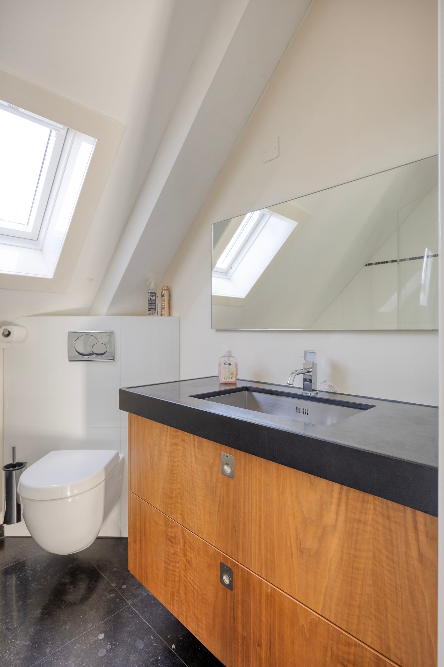 Photo 44 of Laakweg 94