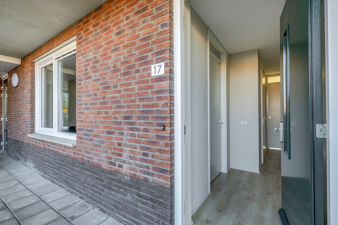 Photo 11 of Lagekerk 17