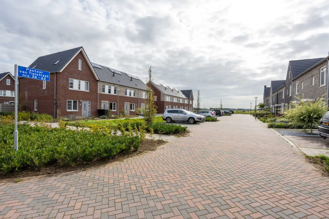 Foto 2 van Pastoor van Tielstraat 48